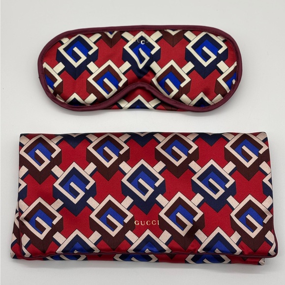 Looks Gucci Geometric G Logo Silk Sleep Mask - Picture 1 of 5